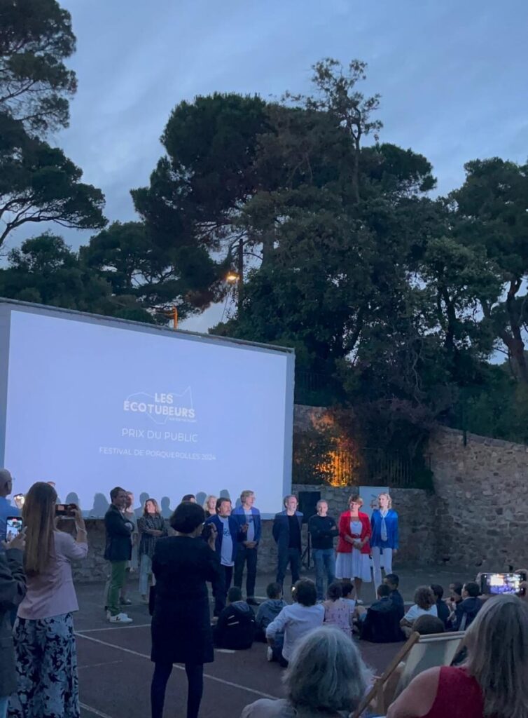 897fb5b2 D50b 42c6 Afc3 5f805ce14fb5 E1736951670660 754x1024