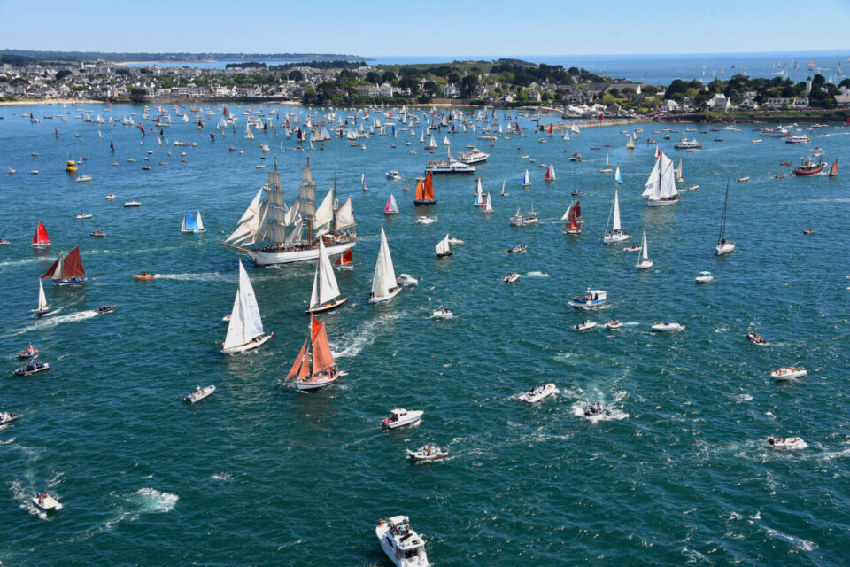 61629949fdf3655629949fdf319629v 960x640